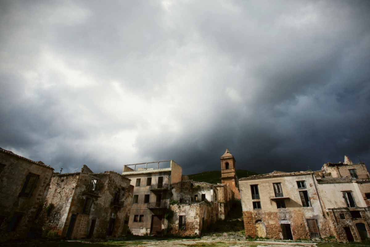 La città fantasma di Fossa, in Abruzzo